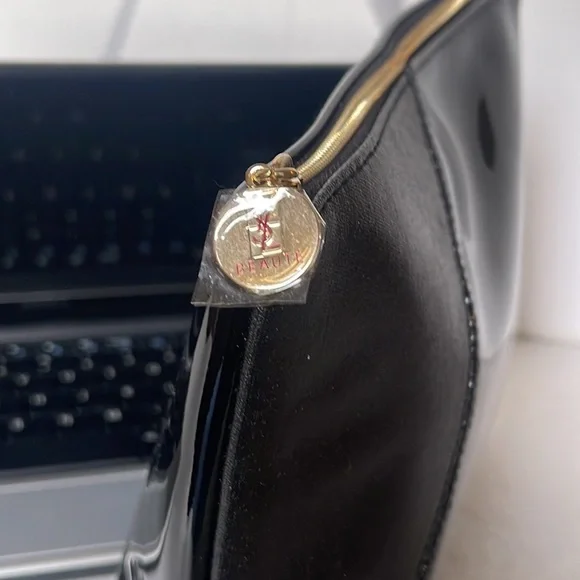 Yves Saint Laurent Beauty Black Patent Leather Cosmetic Bag. - Picture 5 of 11